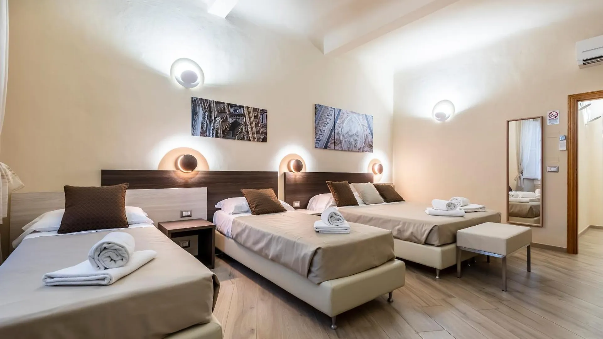 Guest house La Repubblica Suites Florence Italy